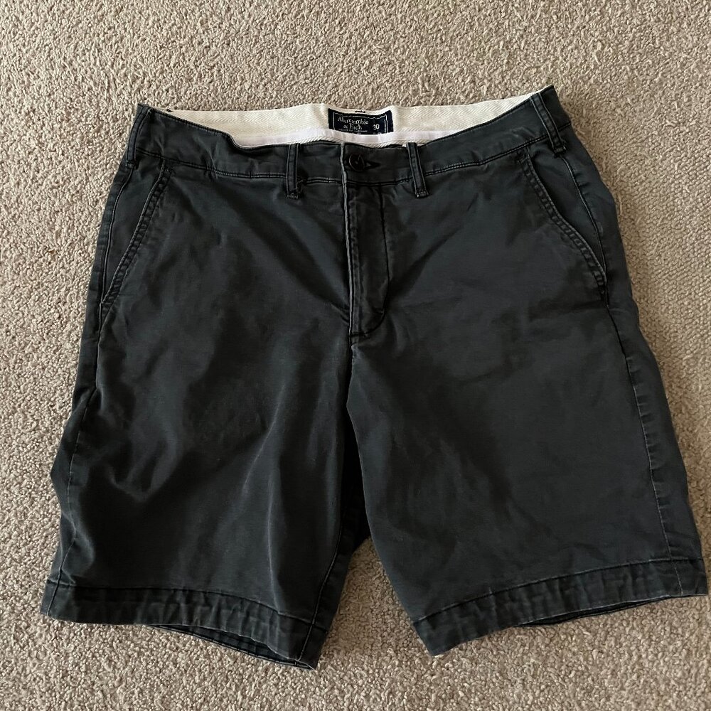 Ambercrombie & Fitch Mens Black khaki shorts